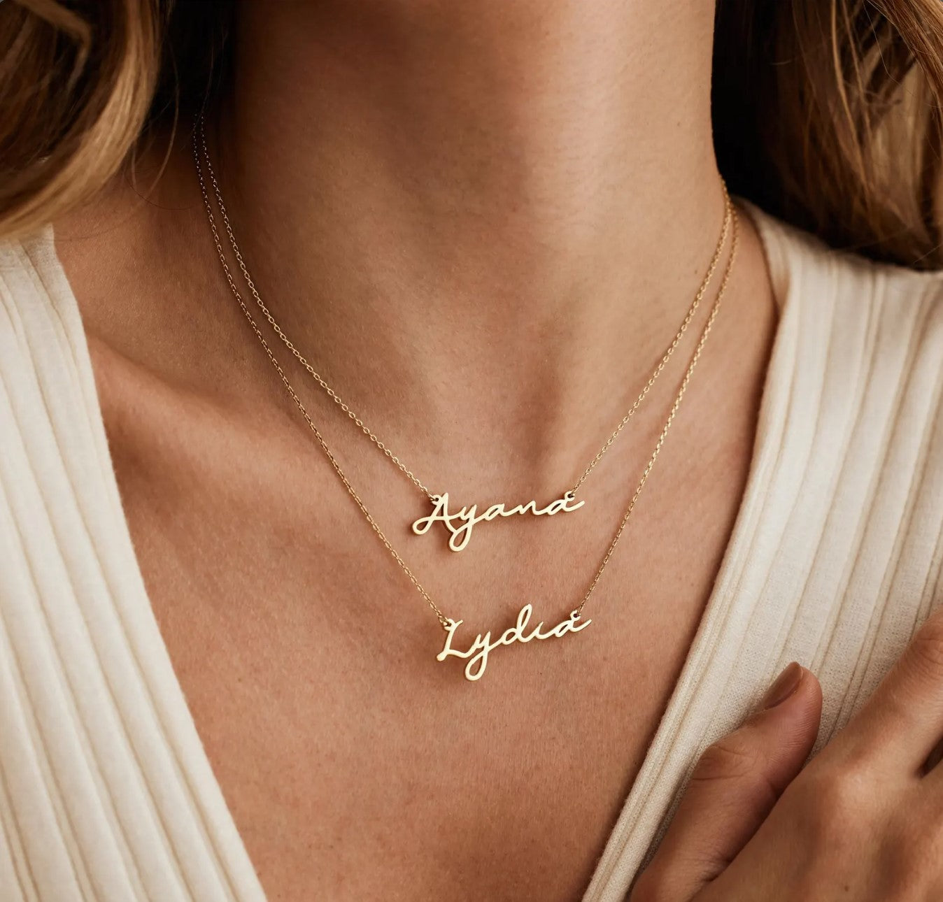 Dainty 18K Gold-plated personalized name necklace. A minimalist, custom jewelry Christmas gift